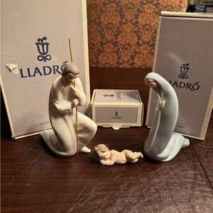 Lladro 3-Piece Holy Family Nativity Set